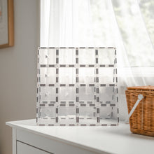 Load image into Gallery viewer, CONNETIX- 2 Pcs - Base Plate - Clear
