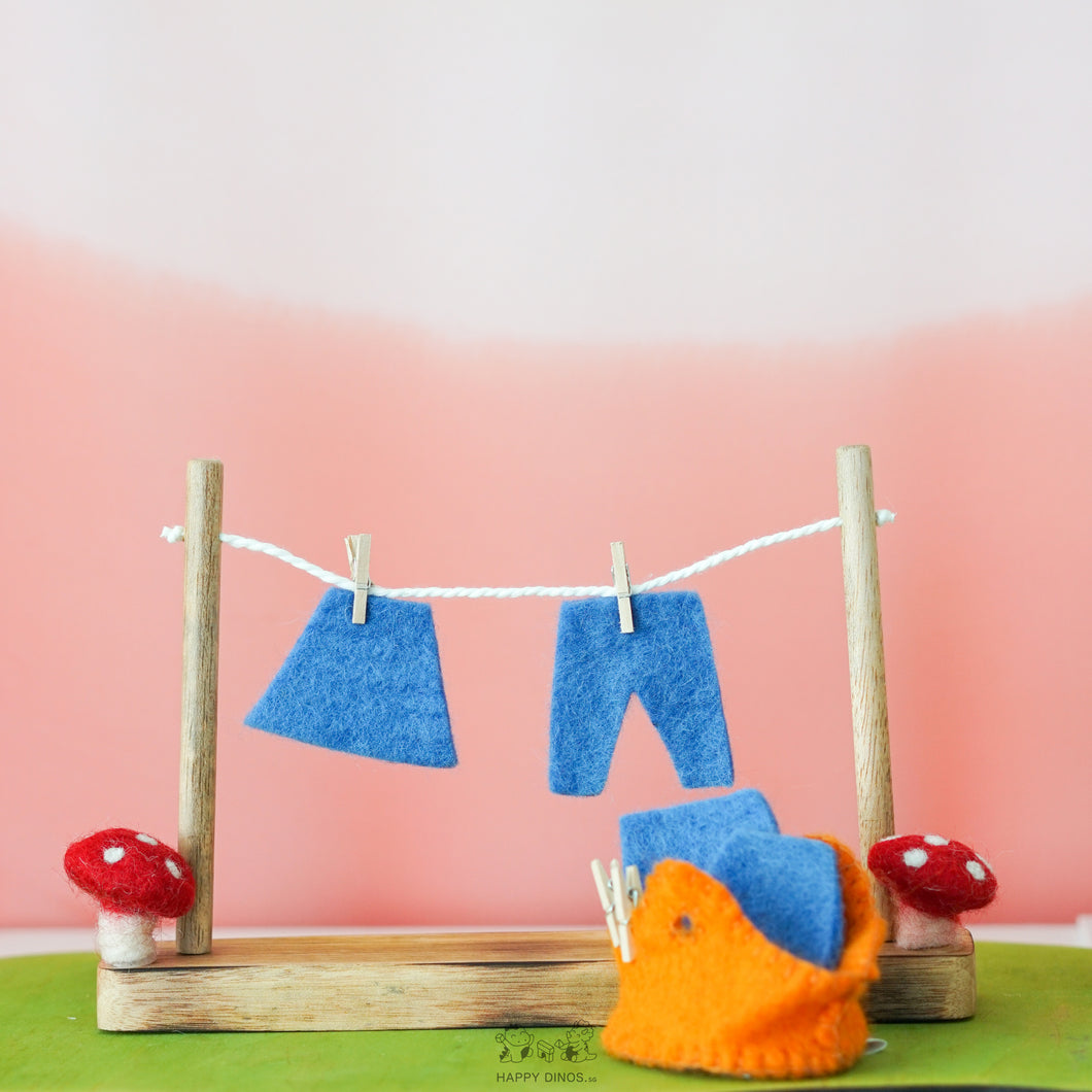 Mouse House washing Line